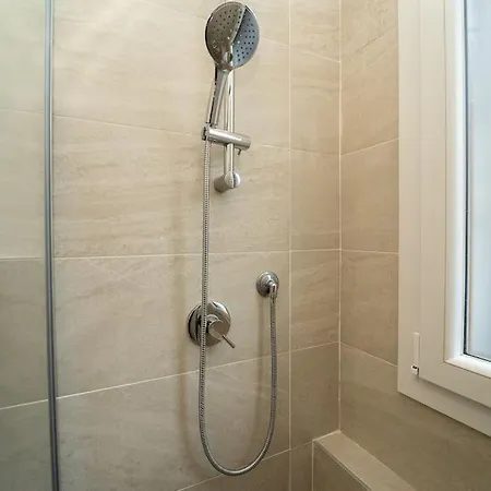 Porta Venezia Nuovo E Accogliente Appartement